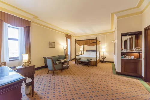 The Oberoi Grand Kolkata Rooms Photos