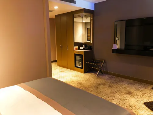 Wyndham Grand Tbilisi Rooms Photos