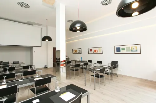 Hotel Artmadams Business Photos