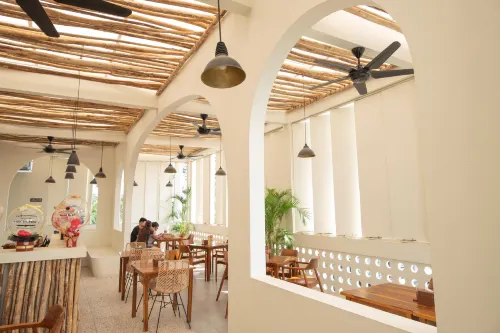 Social Hub by TwoSpaces Unggulan Photos