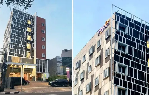 FOX Lite Hotel Grogol Jakarta Eksterior Photos