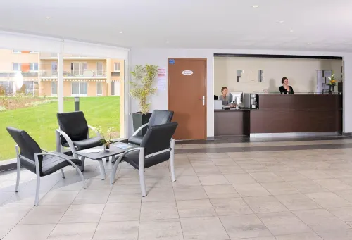 Appart Hôtel - Séjours et Affaires / Résidence étudiante - Les estudines Caen Le Clos Beaumois 22 Espaces publics Photos