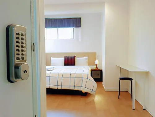 Loop Las Ventas Rooms Photos