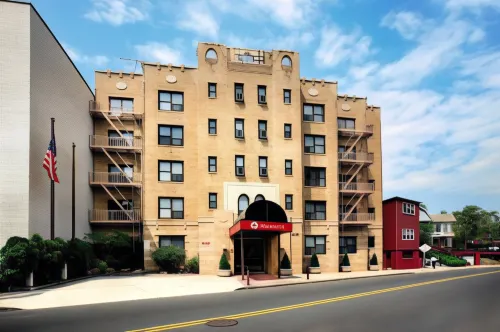 Ramada by Wyndham Jersey City Unggulan Photos