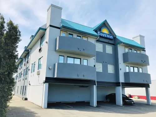 Days Inn by Wyndham Kamloops BC Extérieur Photos