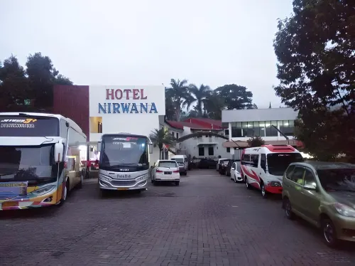 Hotel Nirwana Batu Khu vực công cộng Photos