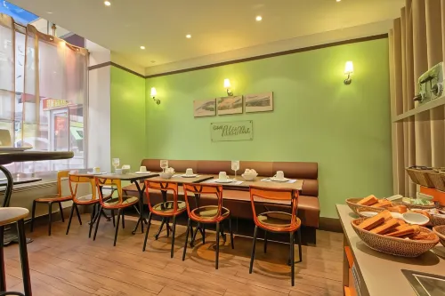 Timhotel Paris Gare du Nord Restauration Photos