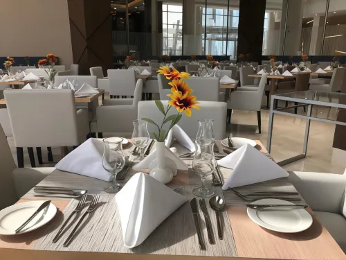Cristal Amaken Hotel Riyadh Dining Photos