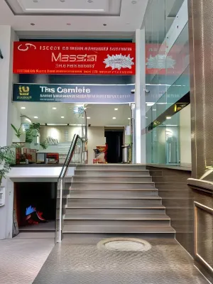 The Lumiere Near Tan Son Nhat Airport Area Publik Photos