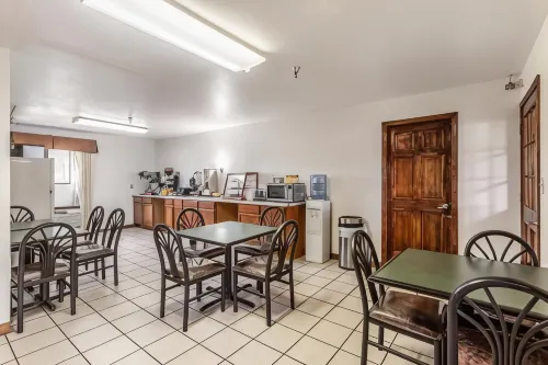 Rodeway Inn Ristorazione Photos