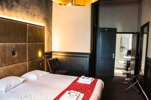 Hotel Industrie Rooms Photos
