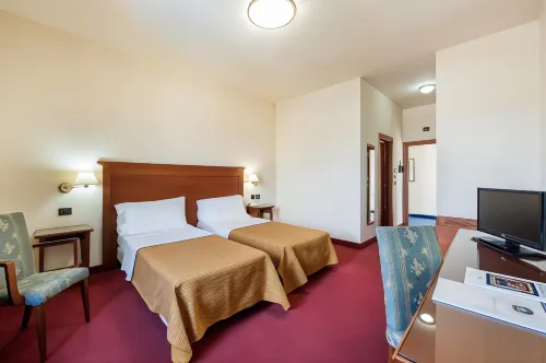 Hotel HR Camere Photos