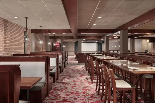 Wingate by Wyndham South Bend/Notre Dame Dining Photos