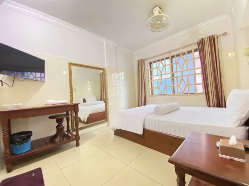 Empire House, Phnom Penh Da non perdere Photos