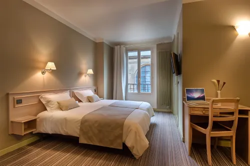 Paris France Hotel Kamar Photos