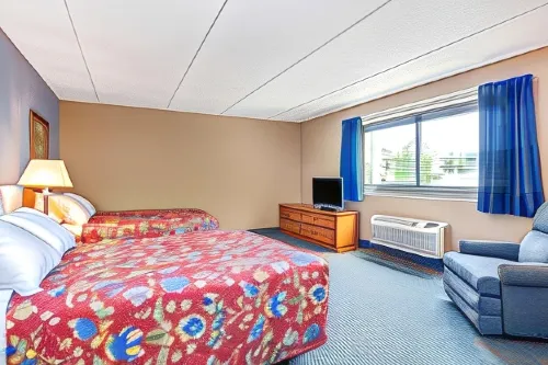Super 8 by Wyndham Mahwah Photos