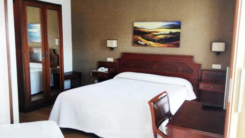B&B HOTEL Gijón Centro Begoña Værelser Photos