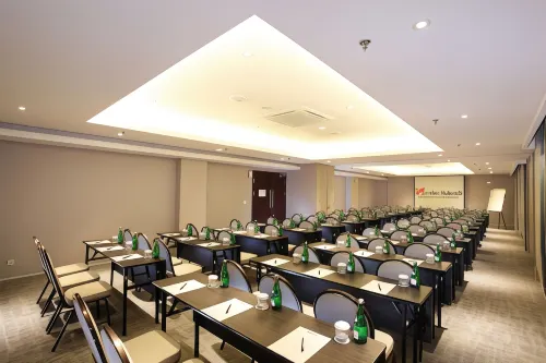 Swiss-Belhotel Pondok Indah Fasilitas Bisnis Photos