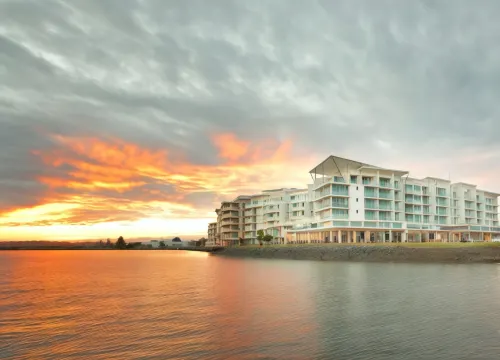 Ramada Hotel & Suites by Wyndham Ballina Byron Extérieur Photos