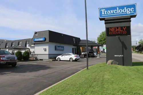 Travelodge by Wyndham Gananoque Экстерьер Photos