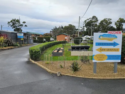 Snug Beach Cabin and Caravan Park Dekat Hotel Photos