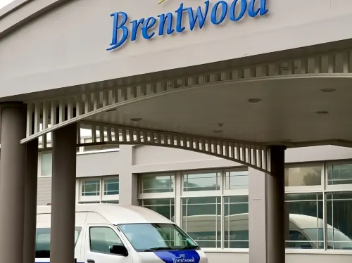 Brentwood Hotel Circondario Photos