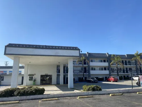 Days Inn by Wyndham Ontario Airport Esterni Photos
