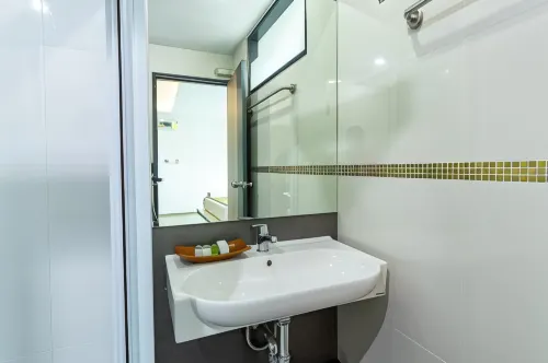 Thongmanee Hotel Rooms Photos