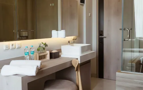 W Home Benhil Kamar Photos