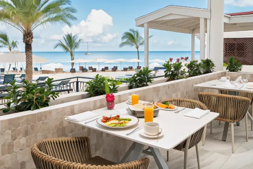 Adults Only, Royalton Chic Antigua Restauration Photos