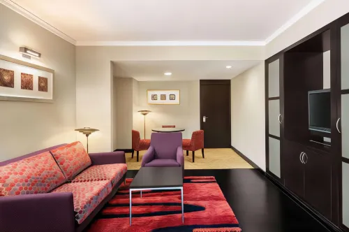 Ramada Plaza by Wyndham Dubai Deira Rooms Photos