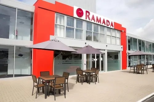 Ramada by Wyndham Milton Keynes Public Areas Photos