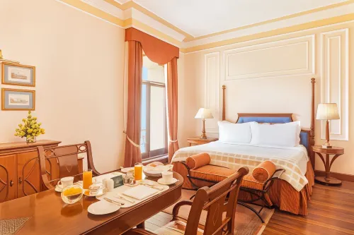 The Oberoi Grand Kolkata Rooms Photos