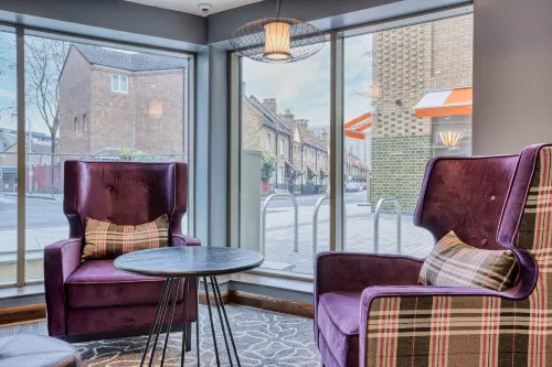 Premier Inn London Southwark (Southwark Station) Photos