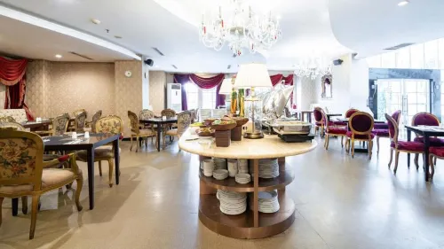 Amaroossa Royal Bogor Dining Photos
