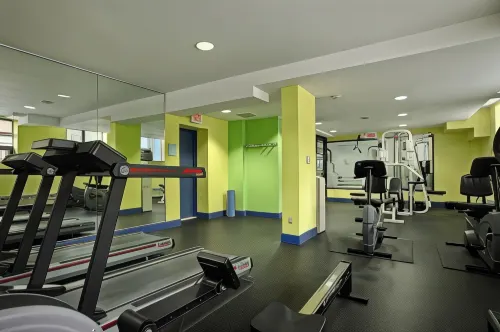 Ramada by Wyndham Jersey City Relaksasi & Rekreasi Photos