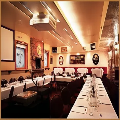 Madison Manor Boutique Hotel Dining Photos