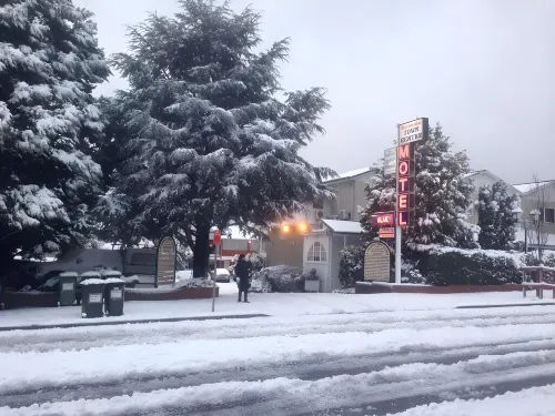 Katoomba Town Centre Motel Near Hotel Photos