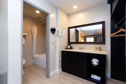 Super 8 by Wyndham Anaheim/Disneyland Drive Номера Photos