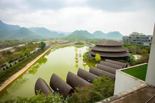 Wyndham Grand Vedana Ninh Binh Resort Xung quanh Photos