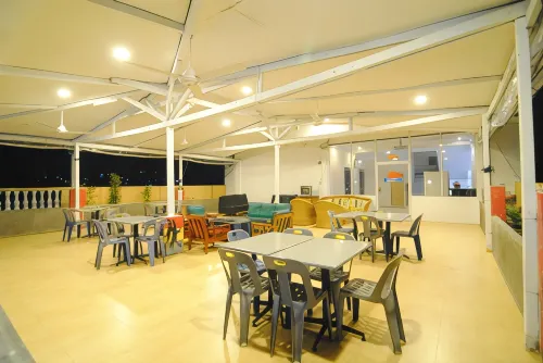 Hotel Panorama Restauration Photos