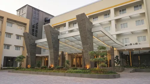 Pollos Hotel & Gallery Rembang Eksterior Photos
