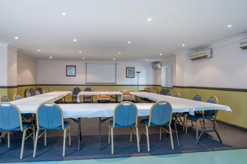 Aspley Carsel Motor Inn Business Facilities Photos