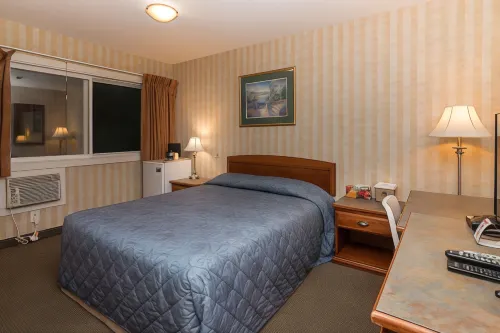 Canadas Best Value Inn Chinook Station Featured Photos