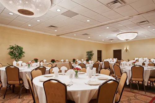 Best Western Plus New Englander Featured Photos