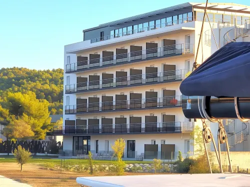 Golden Tulip Martigues - Provence À ne pas manquer Photos