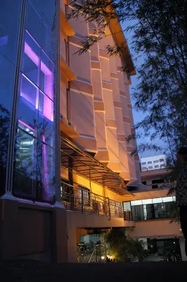 Hotel Mega Lestari Extérieur Photos