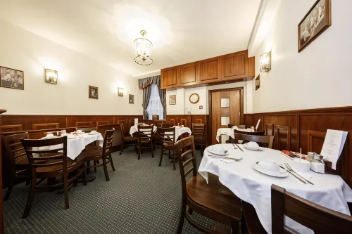 Regency House Hotel Spisning Photos