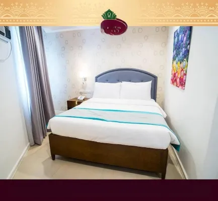 Queen Margarette Hotel - Downtown Rooms Photos