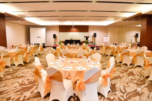 Swiss-Belhotel Jambi Espaces Affaires Photos